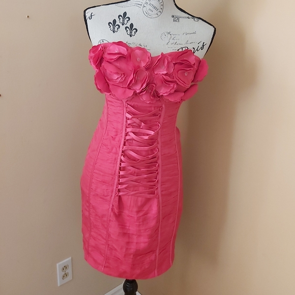 bebe Dresses & Skirts - BEBE dreess Size S